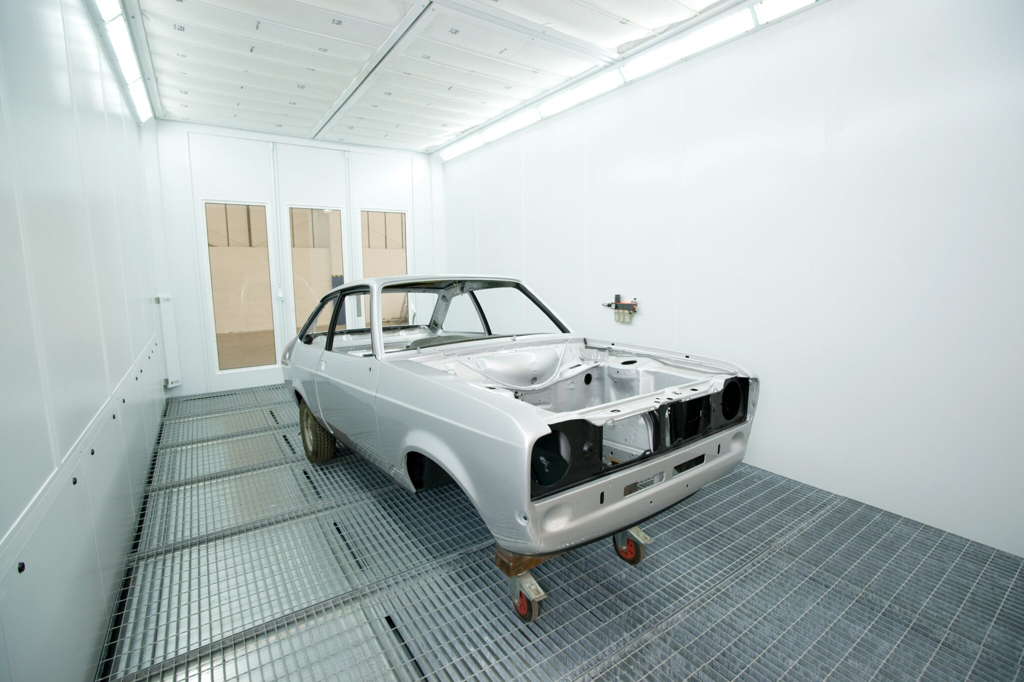 Troubleshooting a bad paint job on a car Junair Spraybooths